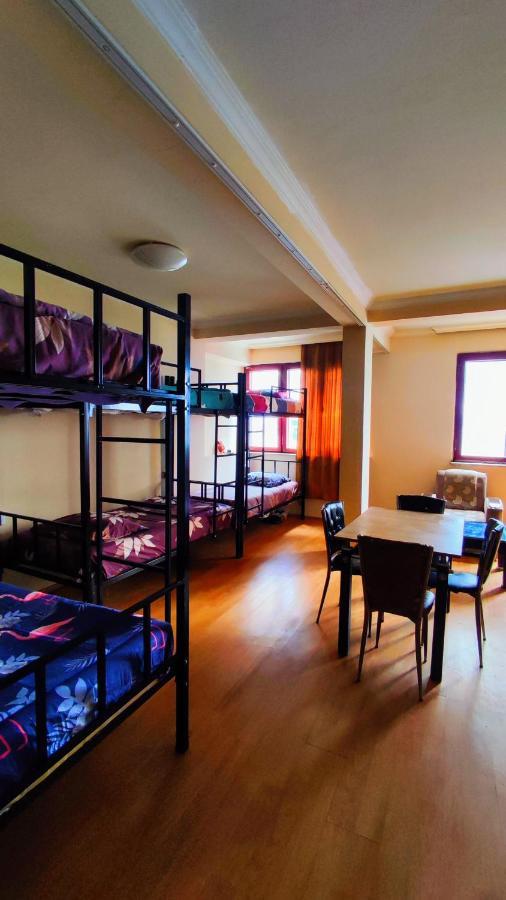 Masala Hostel Μπατούμι Εξωτερικό φωτογραφία